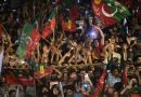 Imran Khan arrives at Pindi jalsa to resume ‘Haqeeqi Azadi’ march